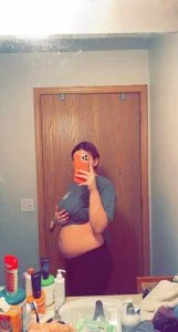 10 weeks pregnant tummy picture
